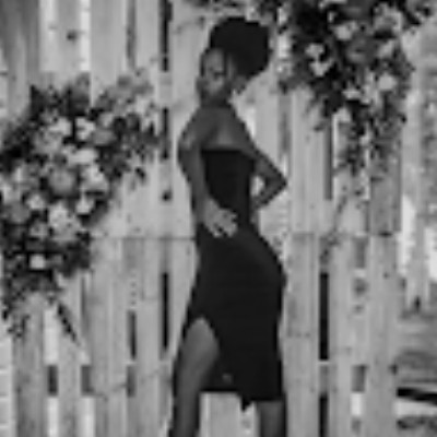 103770296422405695427